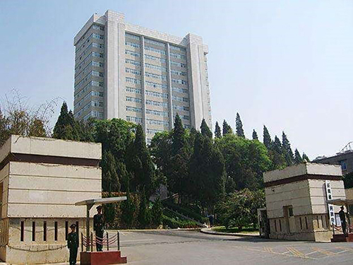 1、云南省人民政府办公园区监控报警系统升级改造项目500px.jpg